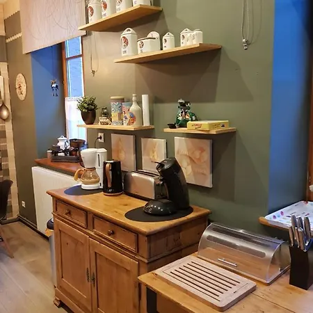 L'ecole Est Finie 6 Personnes 4pieces Lusse