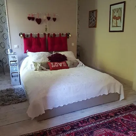 Ferienhaus L'ecole Est Finie 6 Personnes 4pieces *