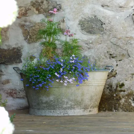 L'ecole Est Finie 6 Personnes 4pieces *