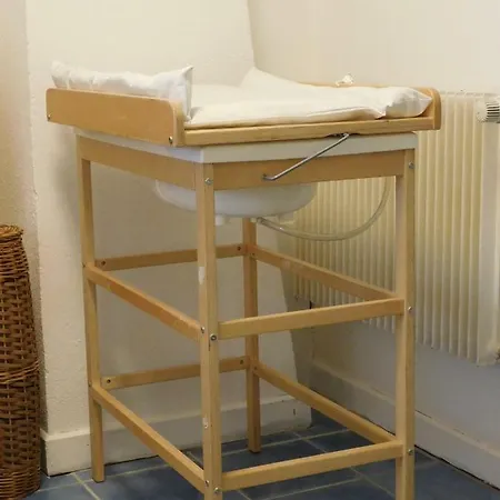 L'ecole Est Finie 6 Personnes 4pieces *