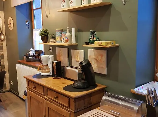 L'ecole Est Finie 6 Personnes 4pieces Lusse