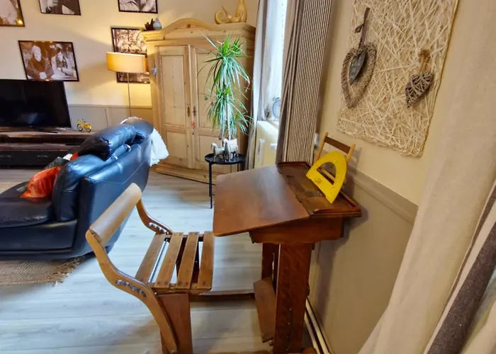 L'ecole Est Finie 6 Personnes 4pieces