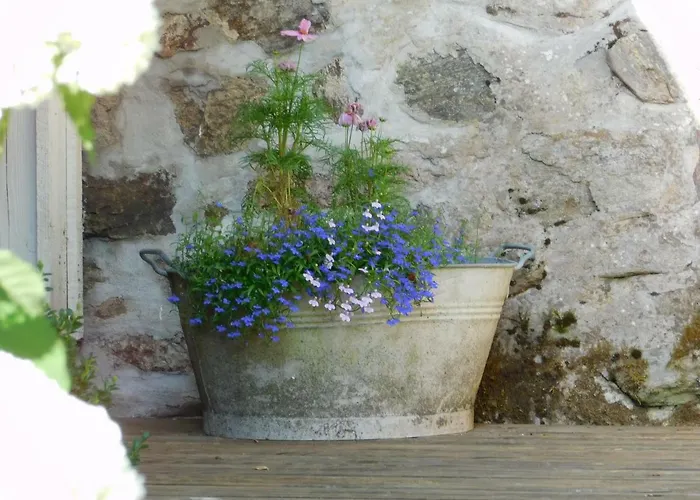 L'ecole Est Finie 6 Personnes 4pieces *